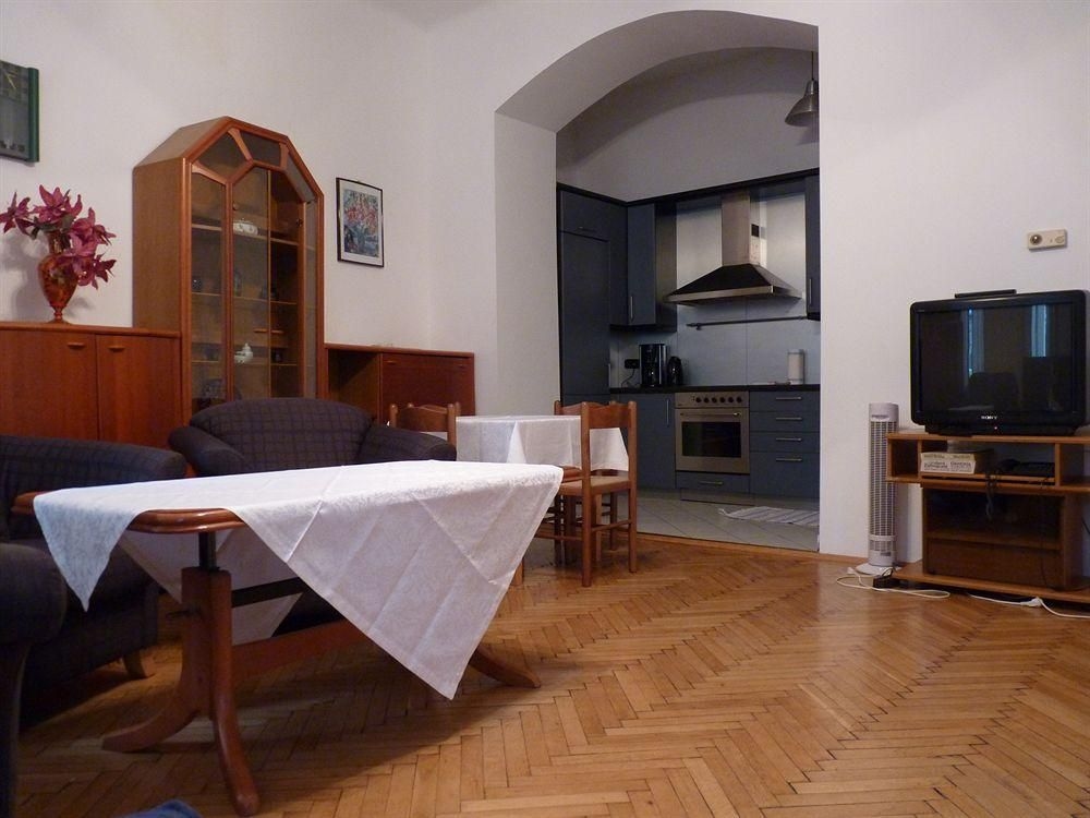 Hotel Pension Lumes2