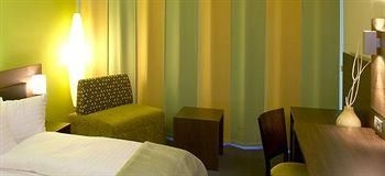 Josl Mountain Lounging Hotel1