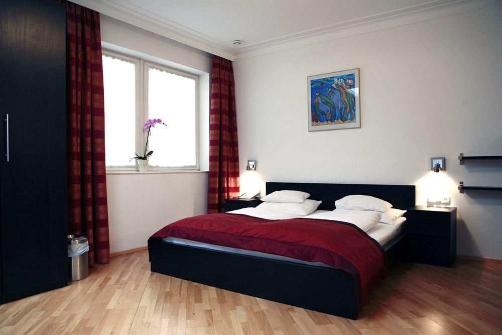 La Scala Apartments3