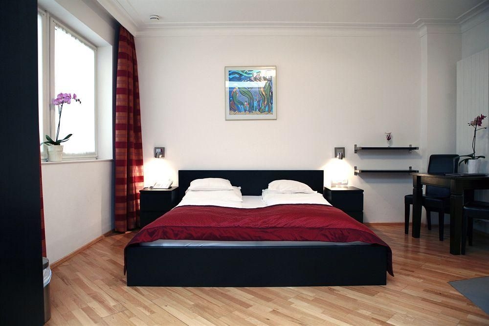 La Scala Apartments2
