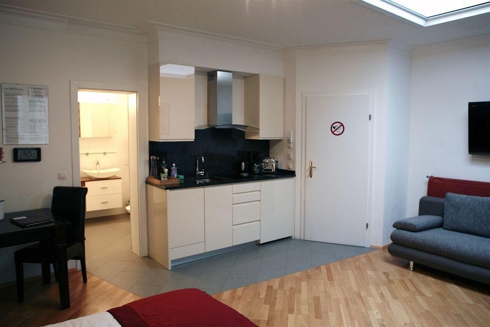 La Scala Apartments1