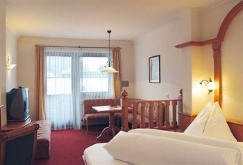 Hotel Edelweiss3