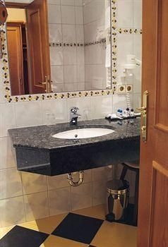 Hotel Edelweiss1