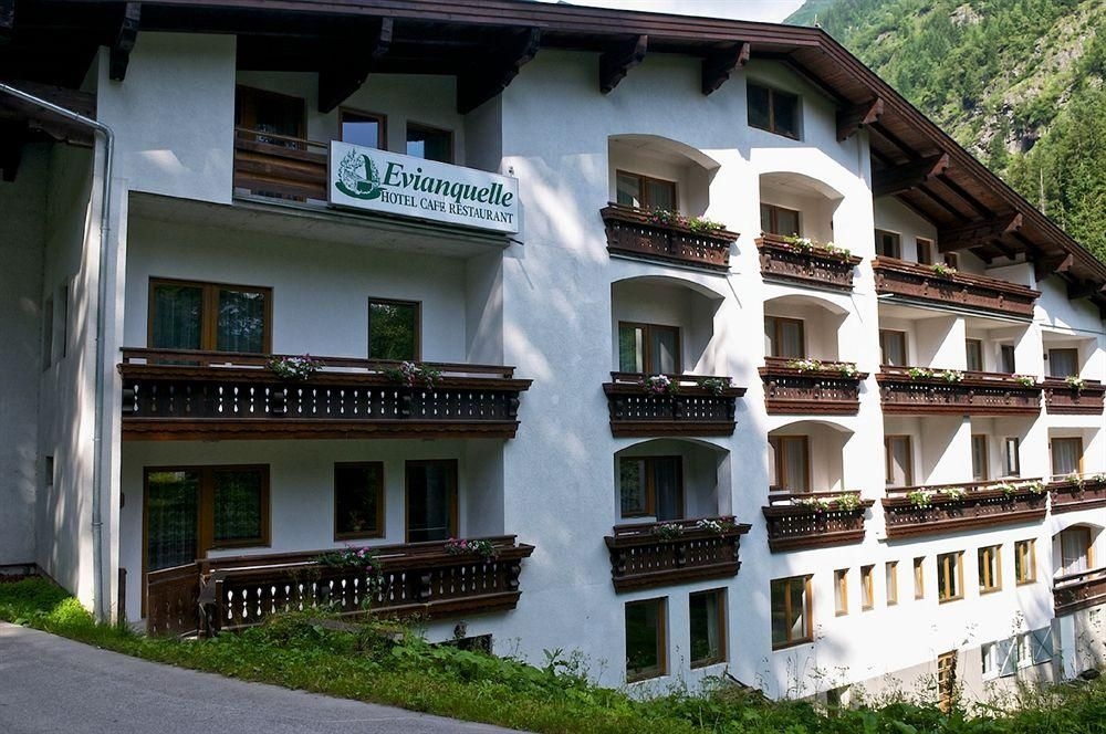 Hotel Alpenhaus Evianquelle1