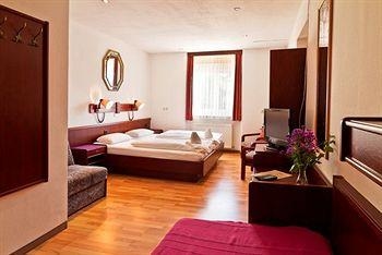 Hotel Gisela1