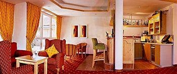 Hotel Tschirgantblick2