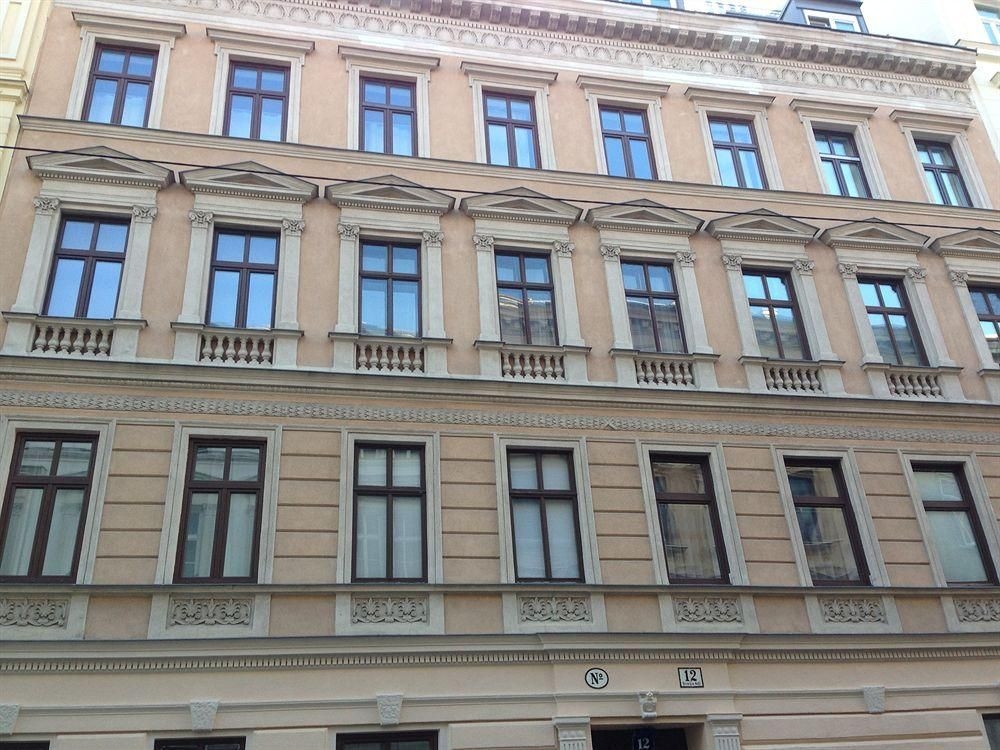 Old Vienna Apartments4