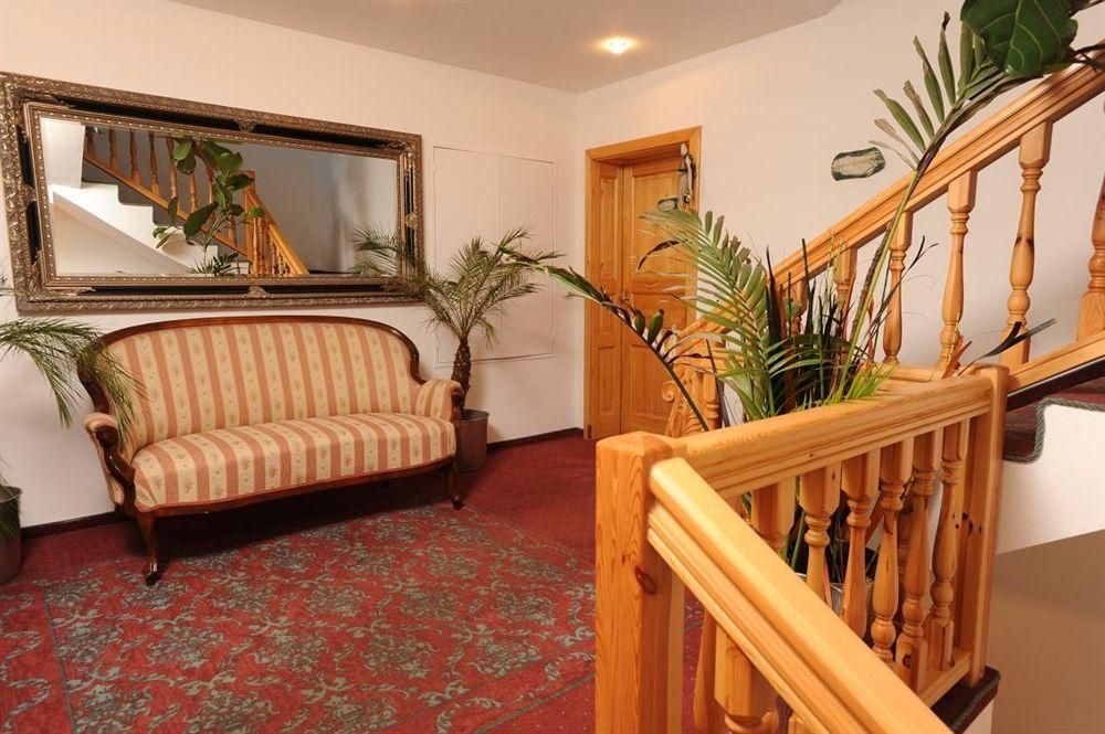 Chalet Alice3