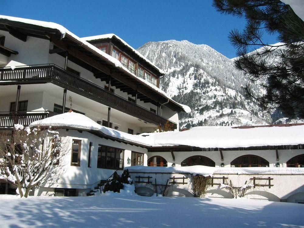 Vier Jahreszeiten Hotel St. Georg1