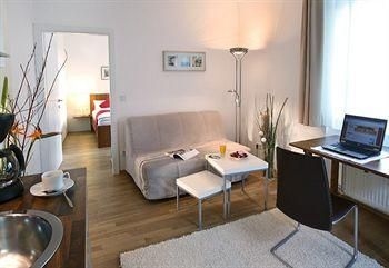 Towns Apartments1