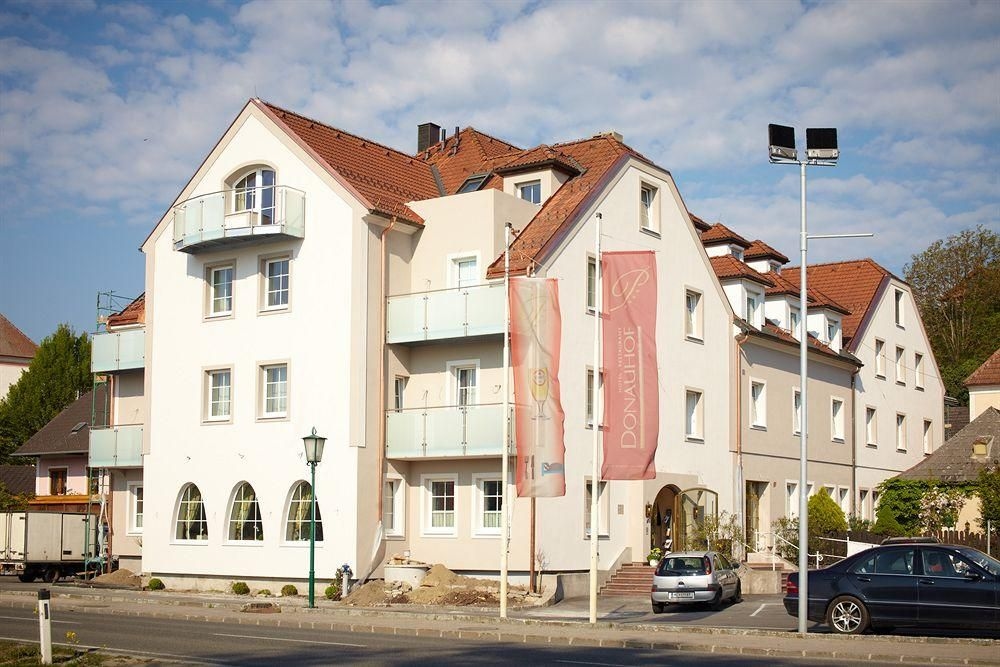 Donauhof1