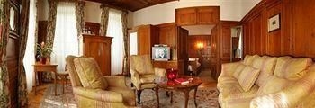 Villa Solitude1