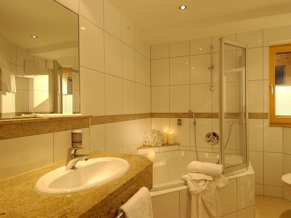 Hotel Enzian0