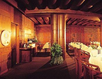 Hotel Schrofenstein2