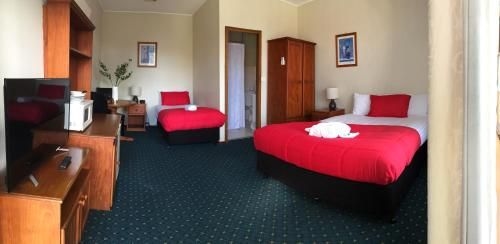 เดอะ นอว์รา มอเตอร์ อินน์ (The Nowra Motor Inn)4