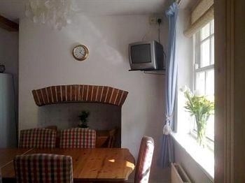 Sun Hill Cottage2