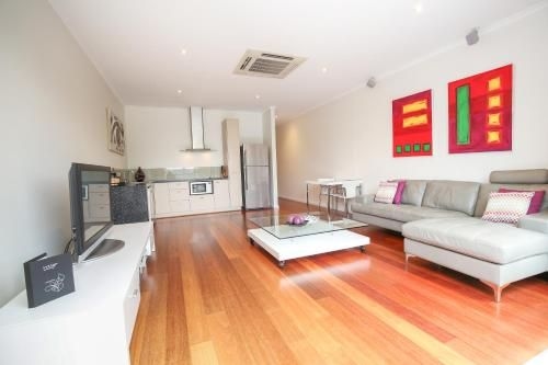 Indulge Apartments Langtree4