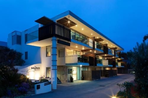 The Dolphin Apartments0