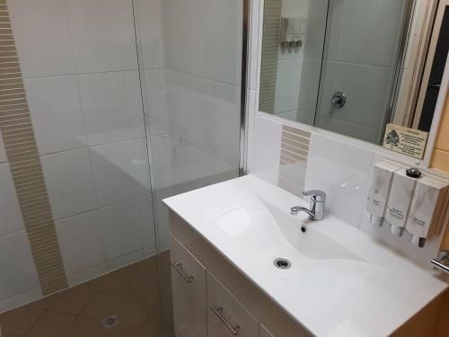 Y Motels Rockhampton3