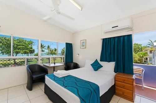 Strand Motel0