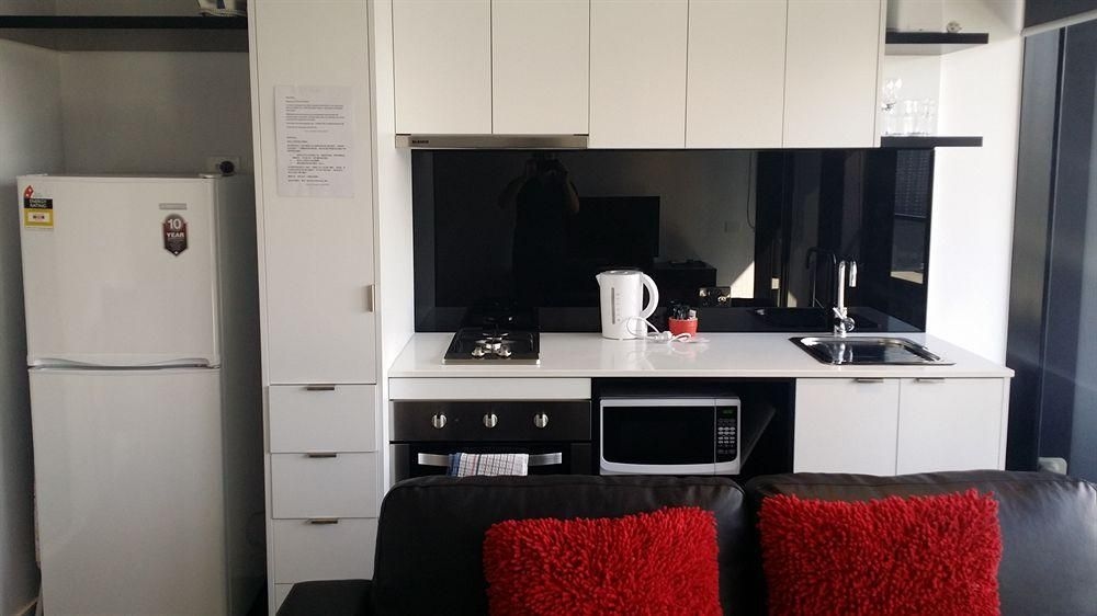 Aura on Flinders Apartments0