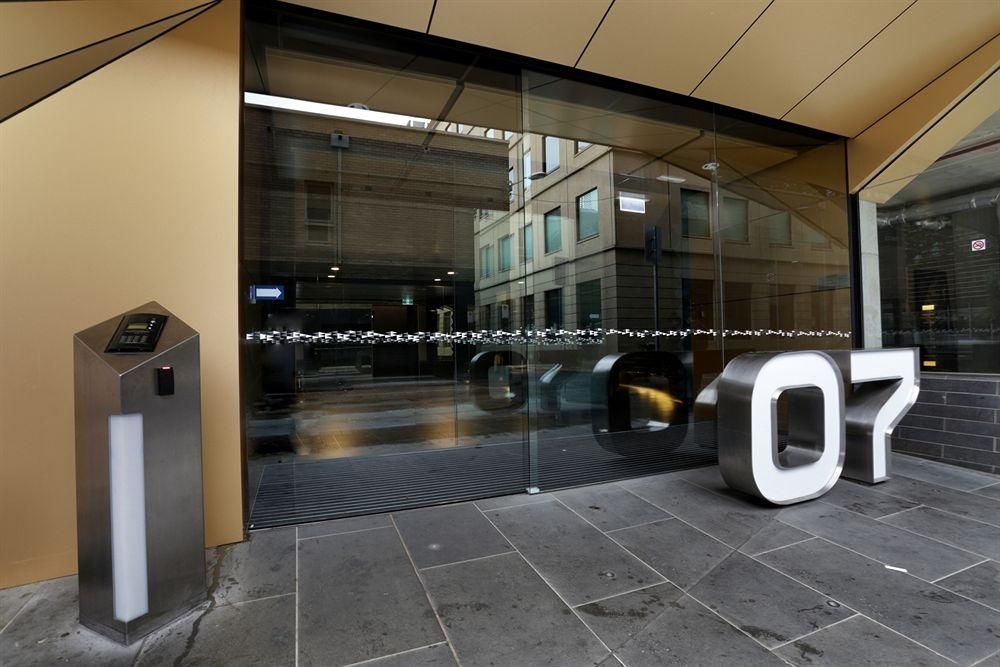 Aura on Flinders Apartments3