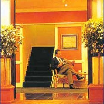 Addison Hotel2