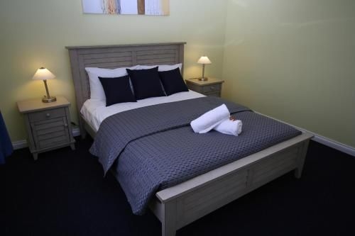 Hamilton Townhouse Motel1