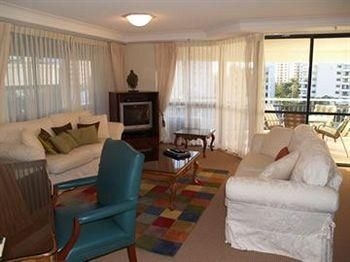 Victoria Square Apartments2