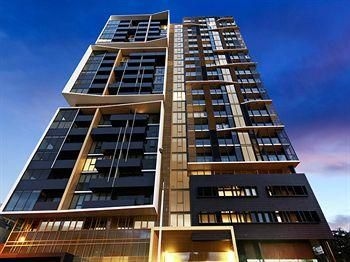 Guilfoyle Apartments4