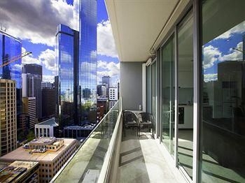 Northbank Melbourne - Downie Street1