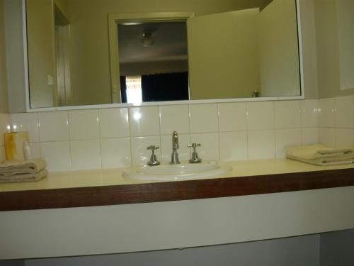 Albany Apartments4