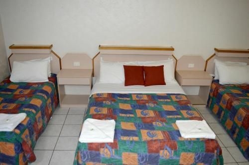 Mid City Motor Inn3