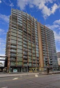 Northbank Melbourne - Flinders Street3