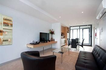 Northbank Melbourne - Flinders Street1
