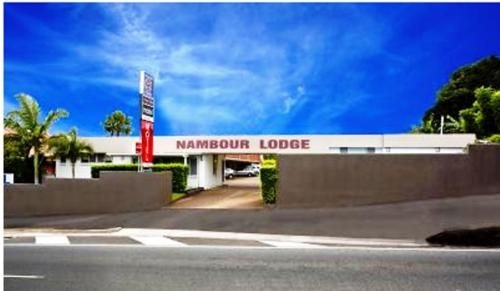 แนมเบอร์ ลอดจ์ โมเทล (Nambour Lodge Motel)0