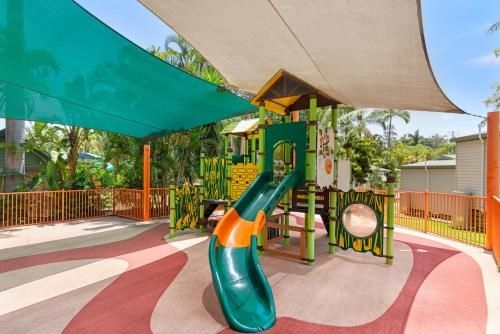 Ashmore Palms Holiday Village2