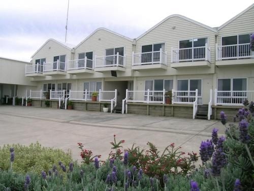 โรงแรม อะ เกรท โอเชี่ยน วิว (A Great Ocean View Motel)0