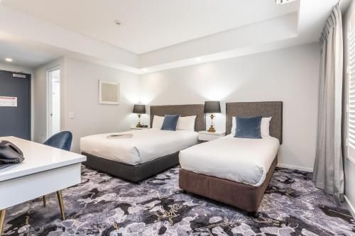 คิงส์ฟอร์ด สมิธ โมเต็ล (Kingsford Smith Motel)1