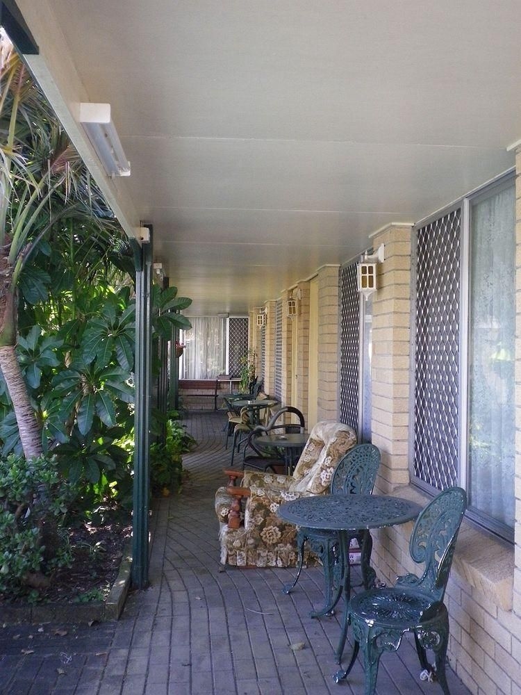 White Lanterns Motel2
