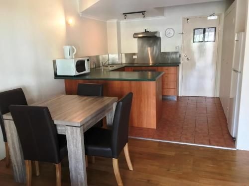 Reef Gateway Apartments3