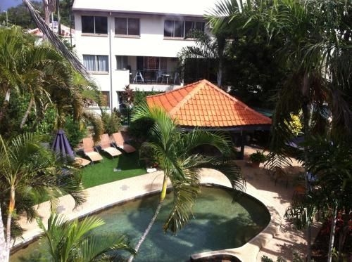 Reef Gateway Apartments0