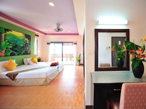 เกาะไหง คลิฟ บีช รีสอร์ท (Koh Ngai Cliff Beach Resort)4