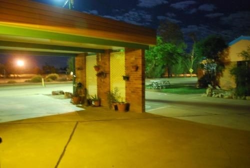 Abajaz Motor Inn2