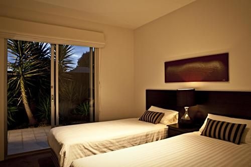 ไบรท์ตัน เบย์ อพาร์ตเมนท์ (Brighton Bay Apartments)2