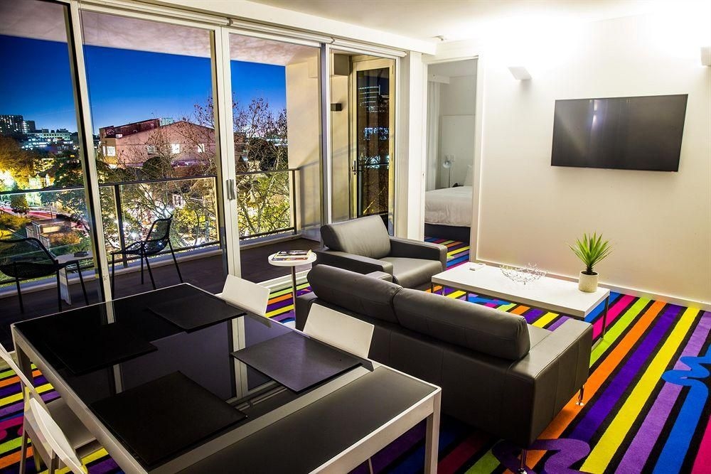เอดจ์ อพาร์ตเมนต์ (ADGE Boutique Apartment Hotel)2