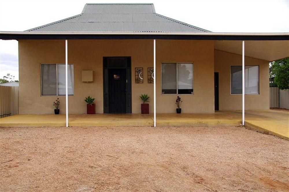 Artmecca Holiday House2