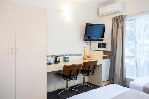 Emerald Maraboon Motor Inn4