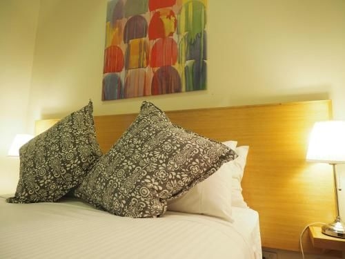 Flinders Lane Apartments2