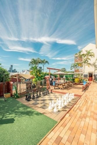 Somewhere To Stay Backpackers (Somewhere To Stay)0